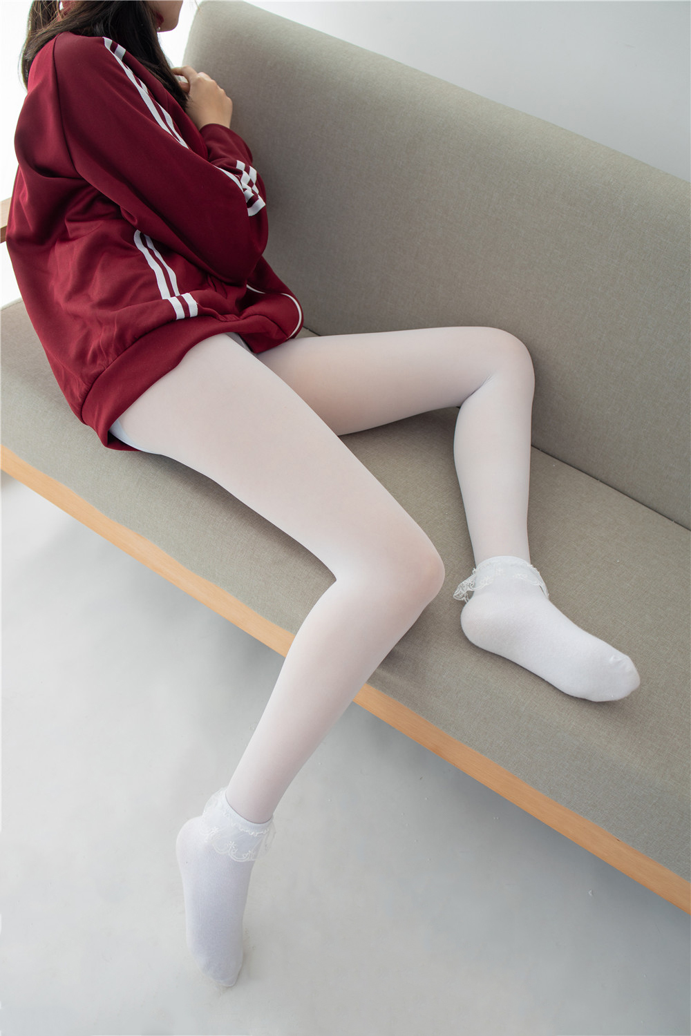 【在线看】JKFUN-百圆定制 2-3 匿名 [40P1V]