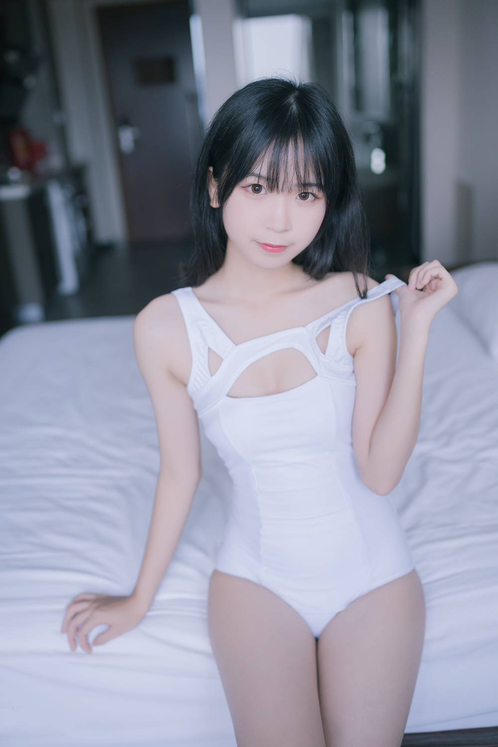 【在线看】兔玩映画 VOL.207 白色死库水 [50P] 精选