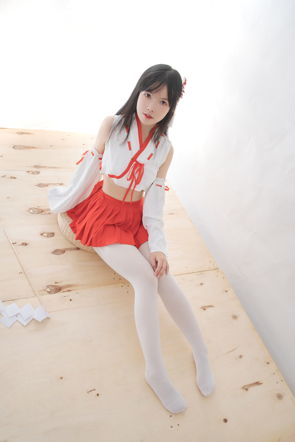 【在线看】轻兰映画 HANA.010 [69P]