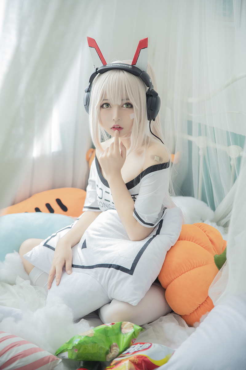 【在线看】喵糖映画 VOL.339 [20P]