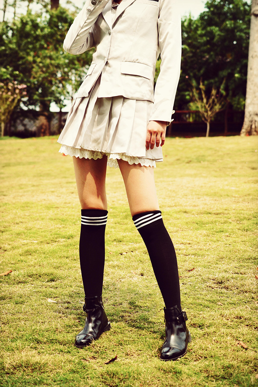 【在线看】袜小喵 KT043《落地成盒》