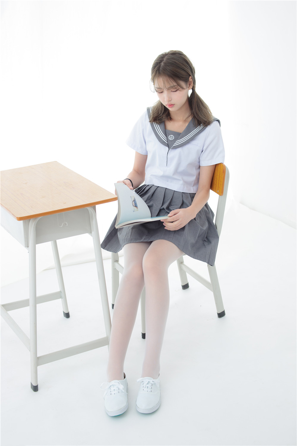 【在线看】JKFUN-039《白丝网鞋合辑》2-1 13D白丝 芝士 [56P1V07’04”]