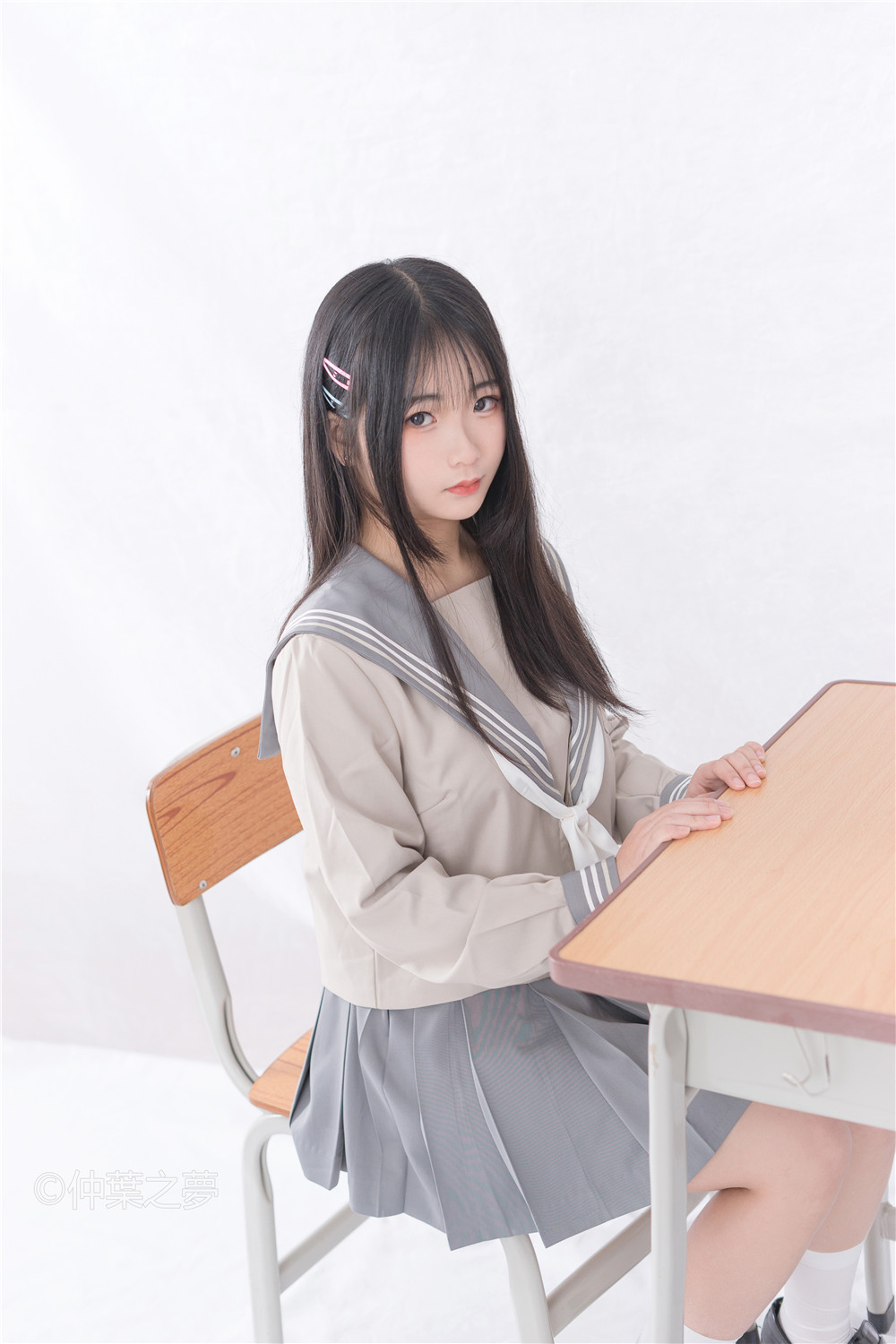 【在线看】轻兰映画 Grand.003 [81P]