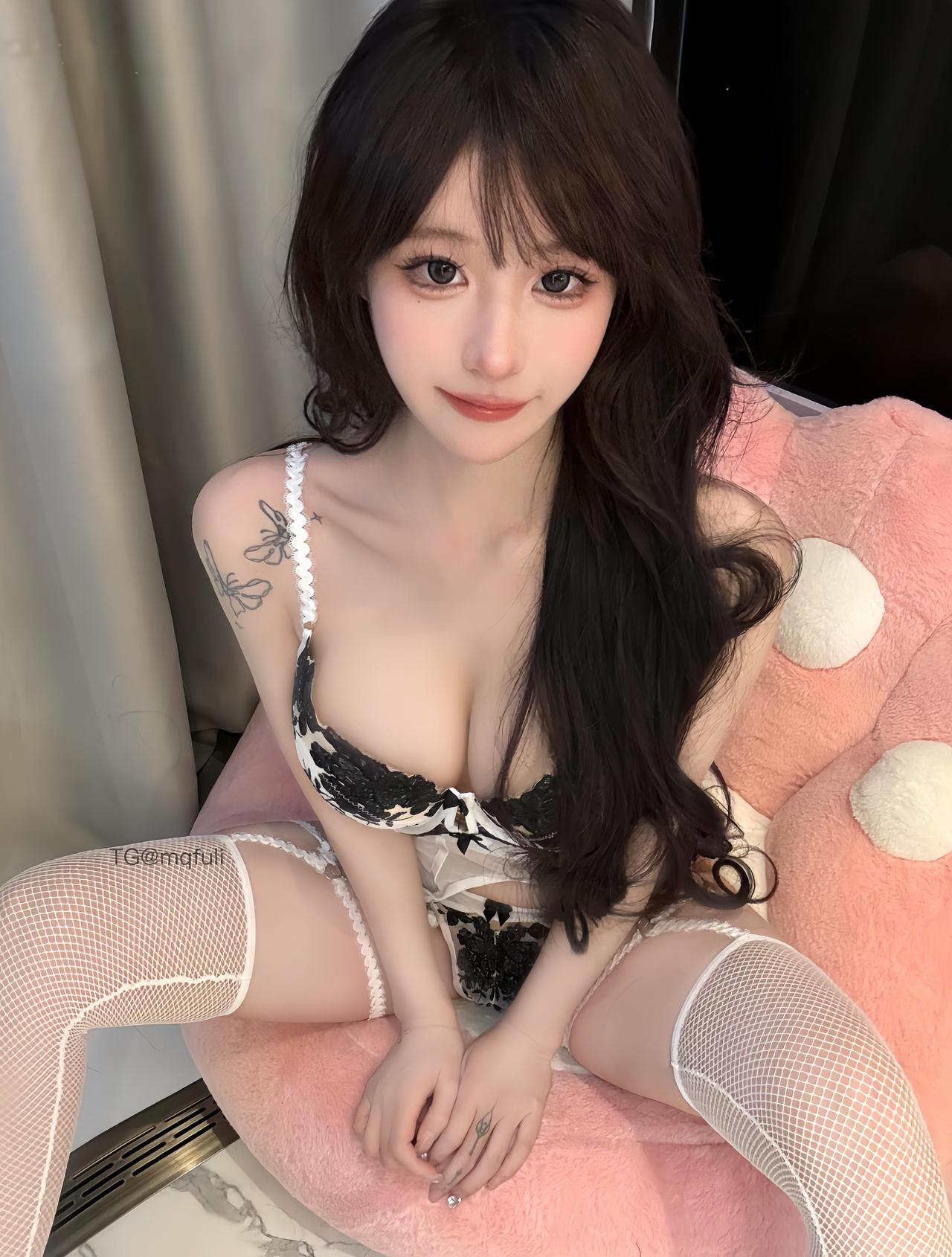 【在线看】抖音 超蓝布罗莉 铁粉空间 NO.018期 【12P】