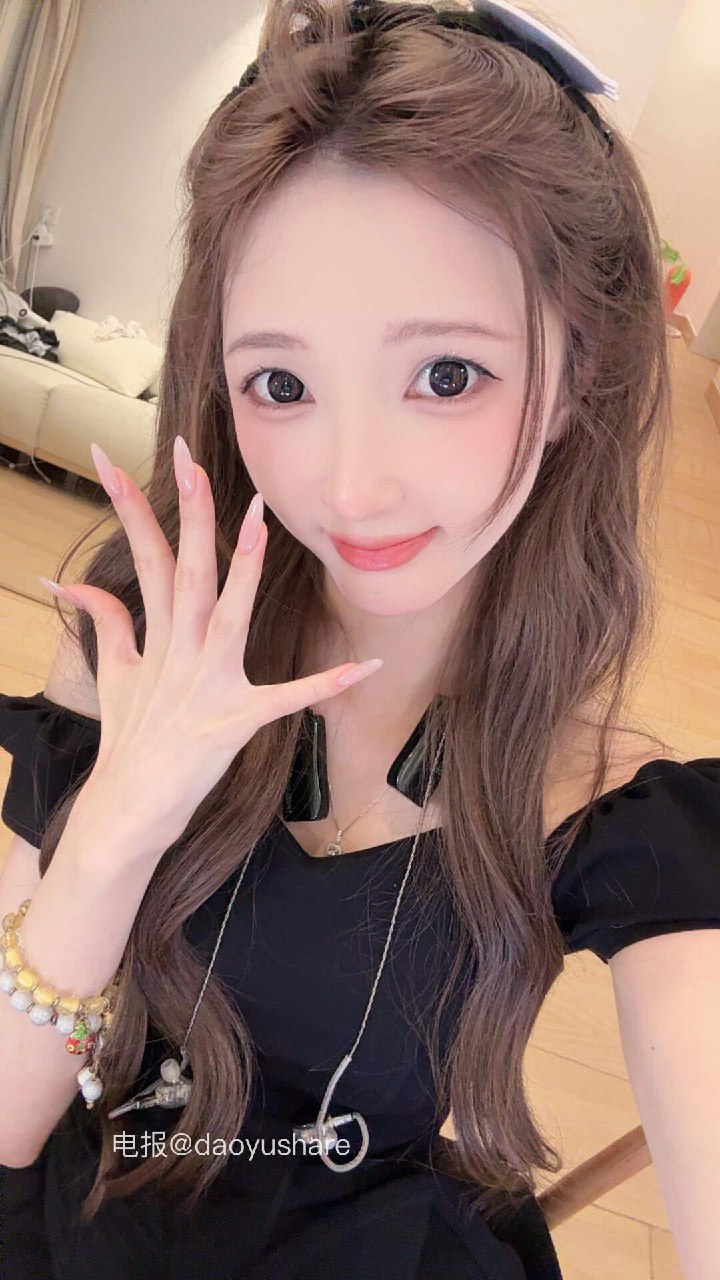 【在线看】抖音 南希阿 岛遇 NO.002期 【15P】