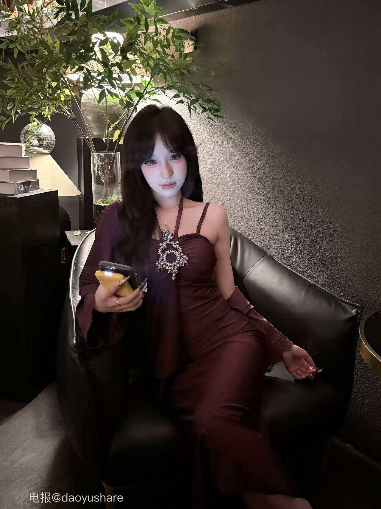 【在线看】抖音 受气包 秘语空间 NO.001期 【14P9V】-写真喵 【在线看】抖音 受气包 秘语空间 NO.001期 【14P9V】