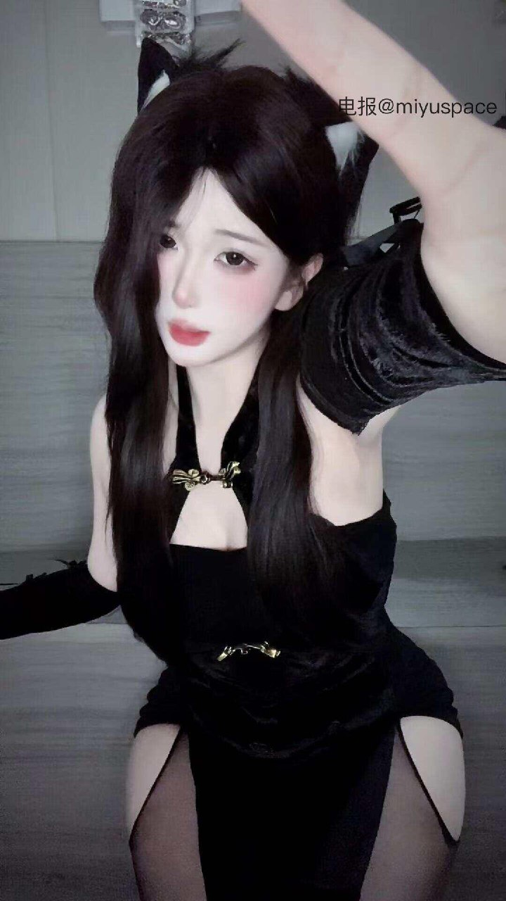 【在线看】抖音 露露吃饱了 岛遇 NO.001期 【16P20V】